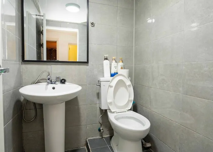 Apartment 2 - Gu&Anne House Seoul Hongdae Stn 5Rooms,4Bathroom *