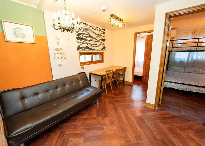 2 - Gu&Anne House Seoul Hongdae Stn 5Rooms,4Bathroom * Seoul