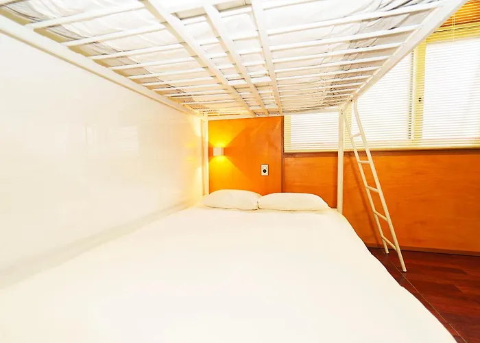 2 - Gu&Anne House Seoul Hongdae Stn 5Rooms,4Bathroom Apartment Seoul