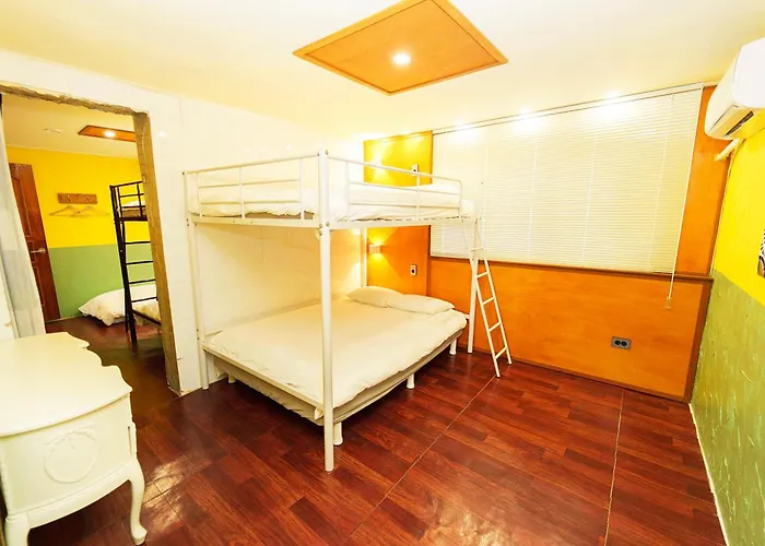 Apartment 2 - Gu&Anne House Seoul Hongdae Stn 5Rooms,4Bathroom Seoul