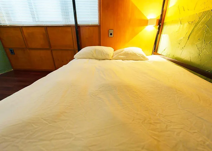 2 - Gu&Anne House Seoul Hongdae Stn 5Rooms,4Bathroom Apartment *