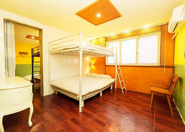 2 - Gu&Anne House Seoul Hongdae Stn 5Rooms,4Bathroom Apartment Seoul