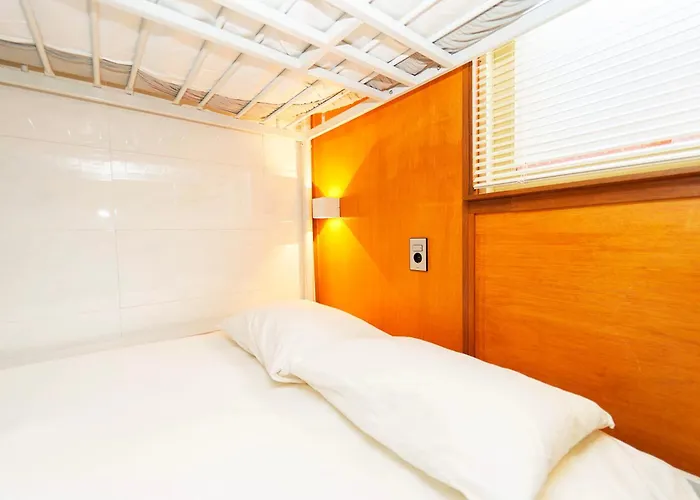 2 - Gu&Anne House Seoul Hongdae Stn 5Rooms,4Bathroom * Seoul