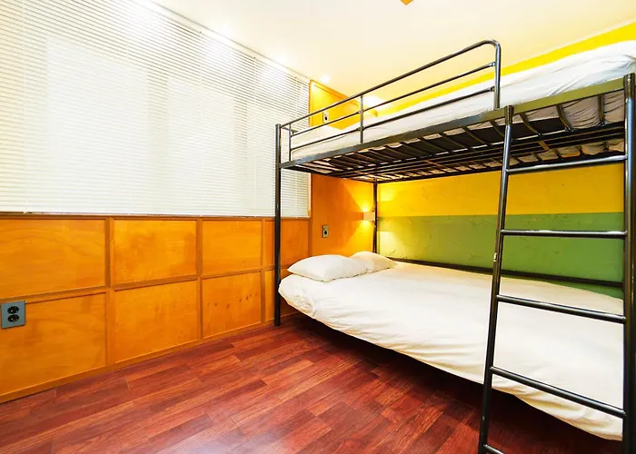 2 - Gu&Anne House Seoul Hongdae Stn 5Rooms,4Bathroom *
