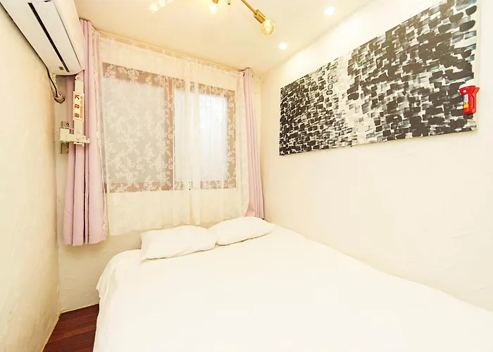 2 - Gu&Anne House Seoul Hongdae Stn 5Rooms,4Bathroom Apartment Seoul