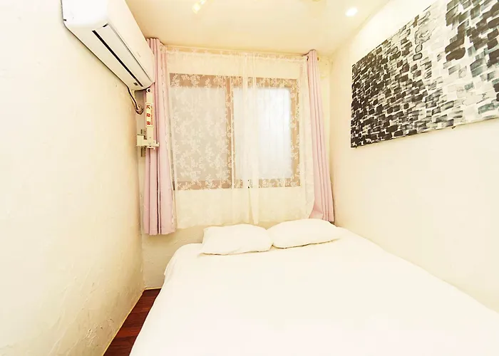 2 - Gu&Anne House Seoul Hongdae Stn 5Rooms,4Bathroom Apartment *