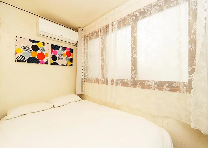 2 - Gu&Anne House Seoul Hongdae Stn 5Rooms,4Bathroom Apartment
