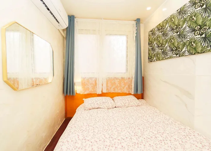 2 - Gu&Anne House Seoul Hongdae Stn 5Rooms,4Bathroom * Seoul