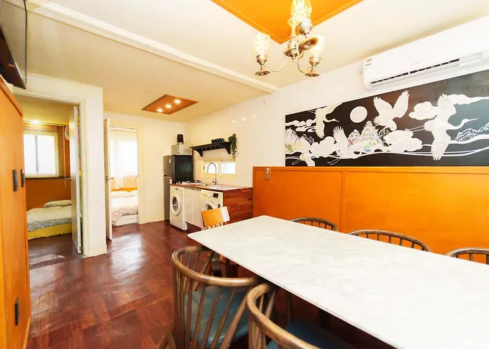 2 - Gu&Anne House Seoul Hongdae Stn 5Rooms,4Bathroom Apartment