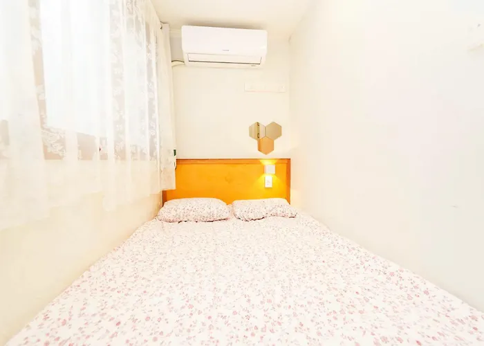 2 - Gu&Anne House Seoul Hongdae Stn 5Rooms,4Bathroom Apartment